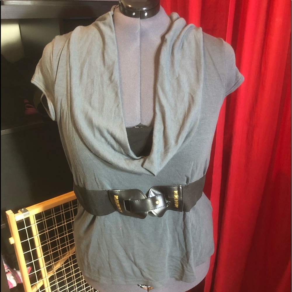 Short sleeve cow neck shirt